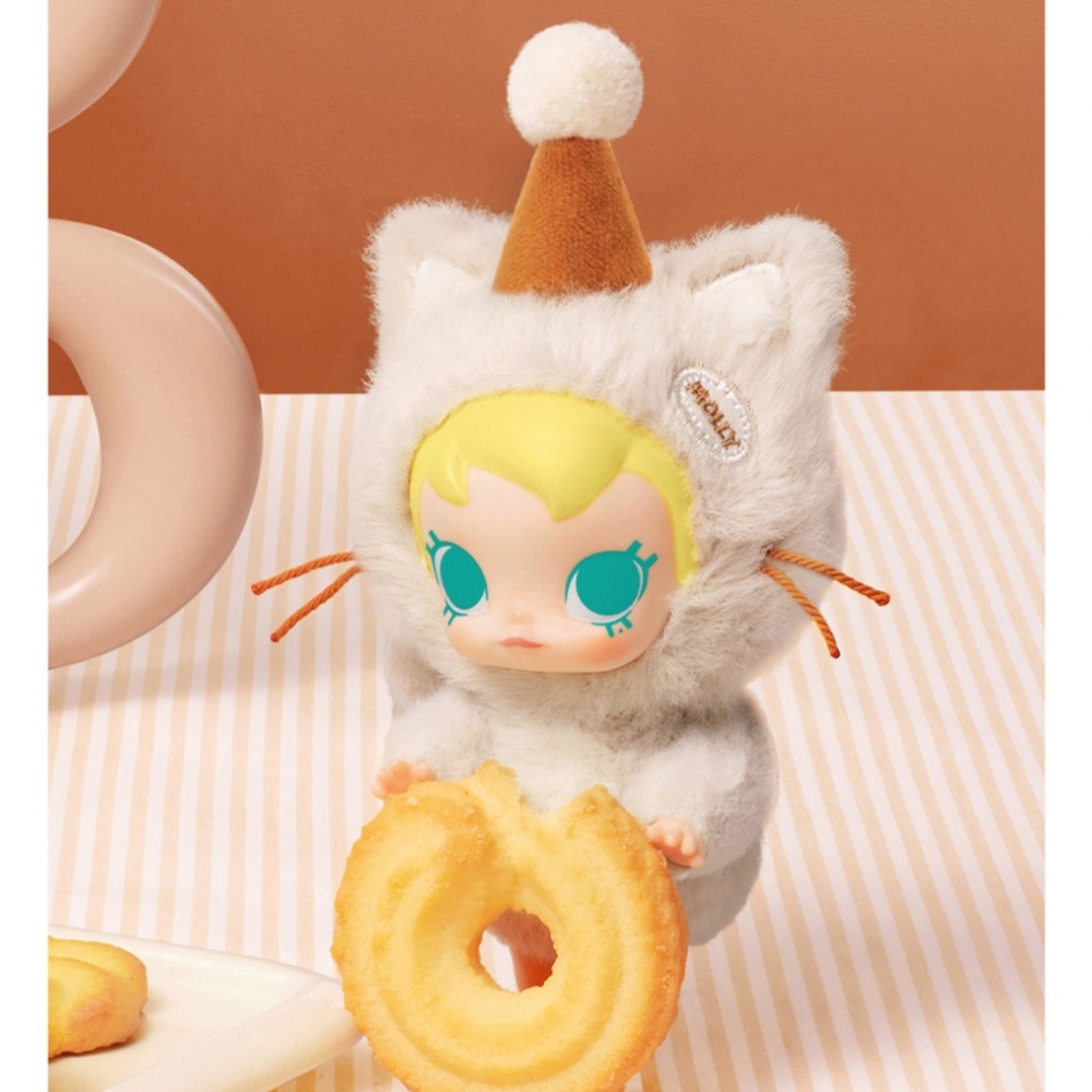 Authentic & New BABY MOLLY POCKET FRIENDS SERIES- (IT'S SNACK TIME)